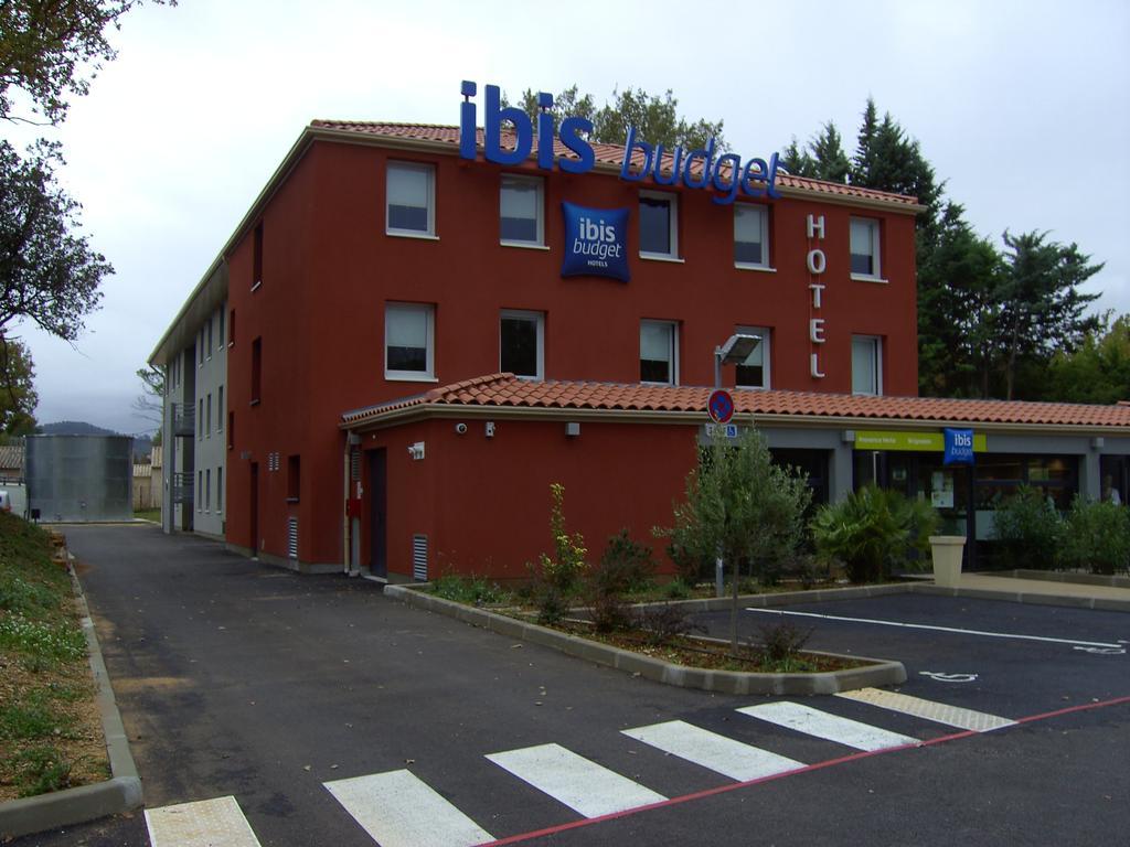 普罗旺斯布里尼奥勒宜必思快捷酒店 外观 照片